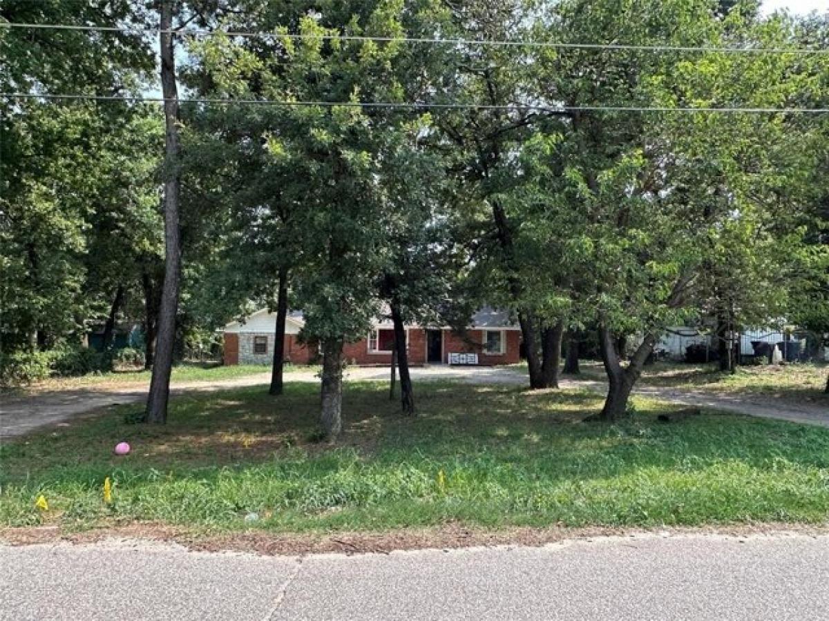 Picture of Home For Sale in Oklahoma City, Oklahoma, United States