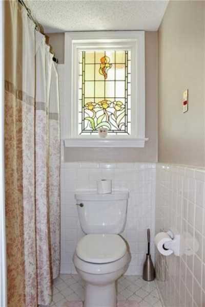 Home For Sale in Metairie, Louisiana