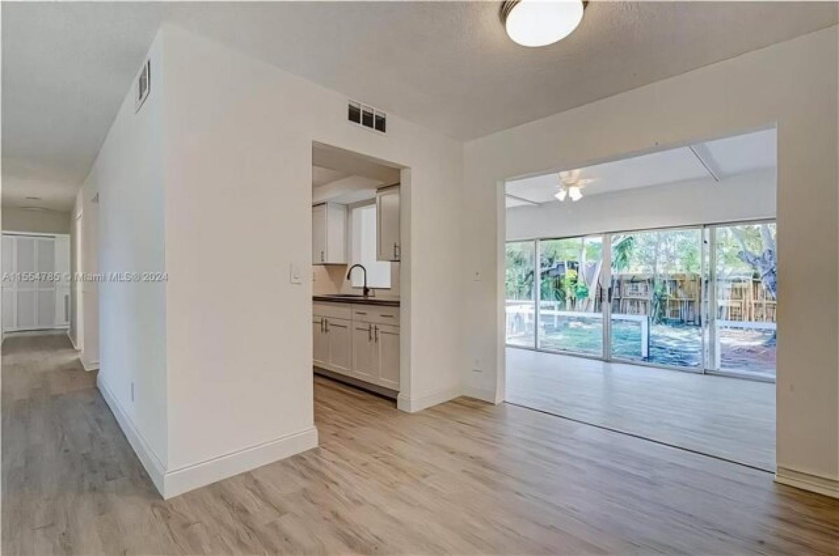 Picture of Home For Sale in Tamarac, Florida, United States