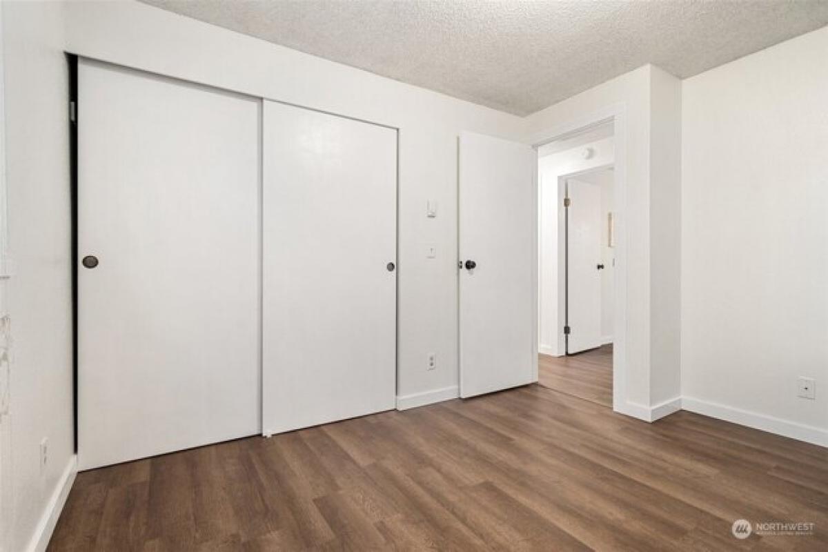 Picture of Home For Sale in Port Orchard, Washington, United States