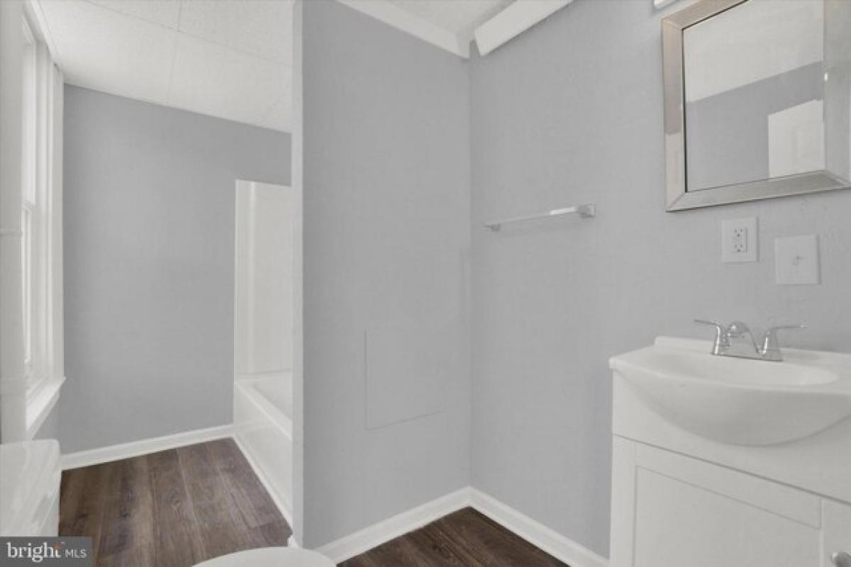 Picture of Home For Sale in York, Pennsylvania, United States