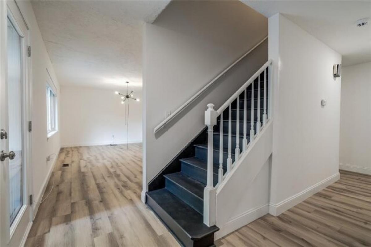 Picture of Home For Sale in Edmond, Oklahoma, United States