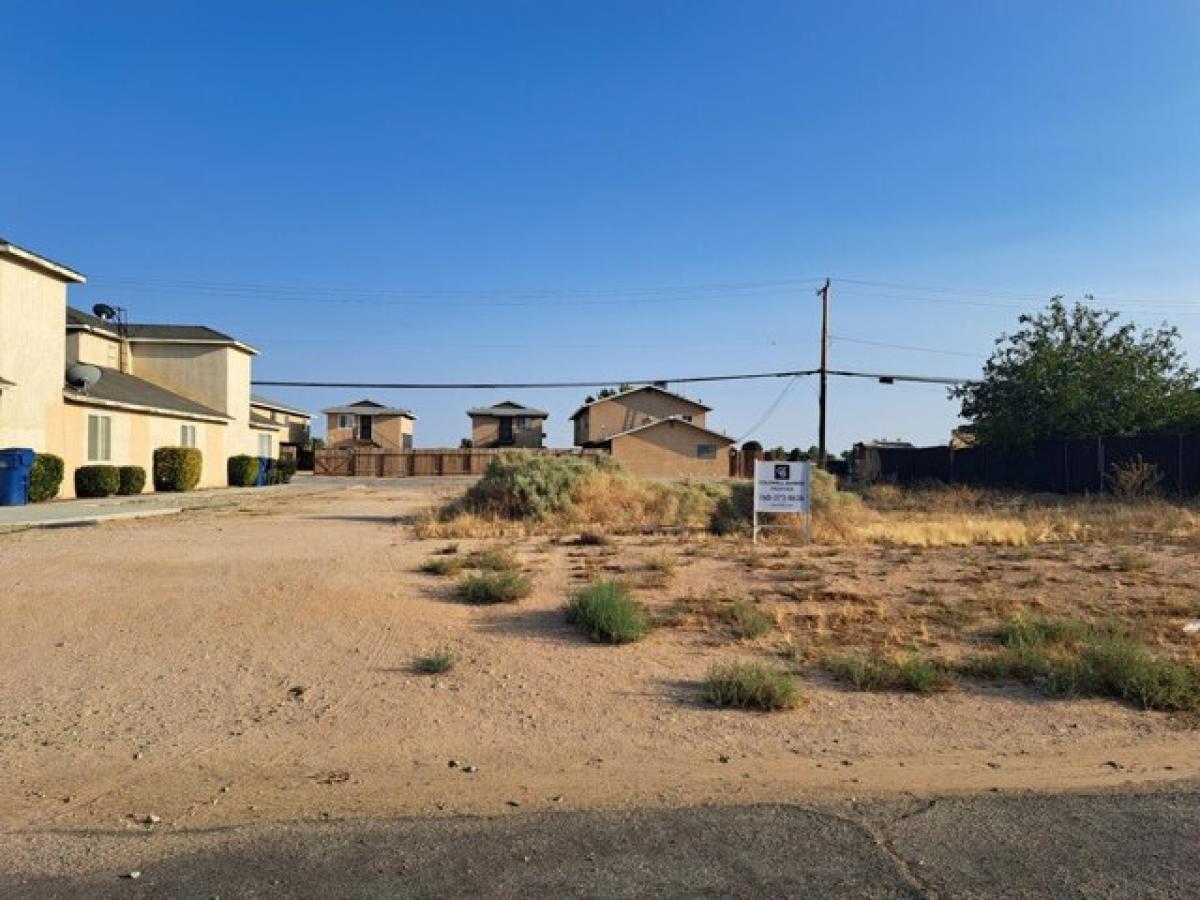 Picture of Residential Land For Sale in California City, California, United States