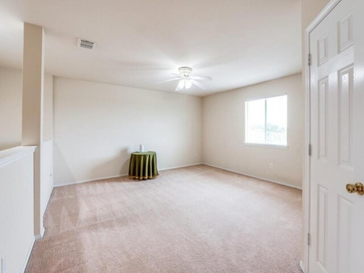 Picture of Home For Sale in Dallas, Texas, United States