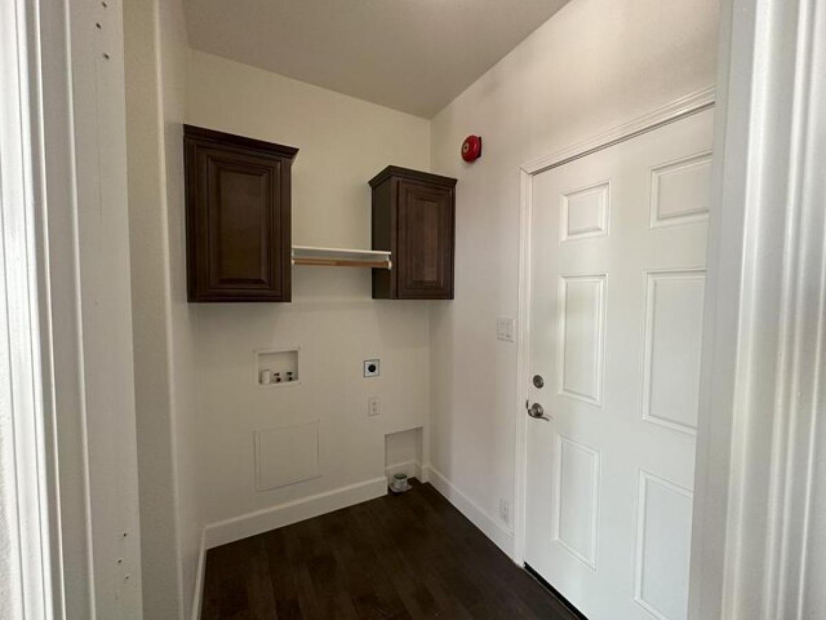 Picture of Home For Sale in Elk Grove, California, United States