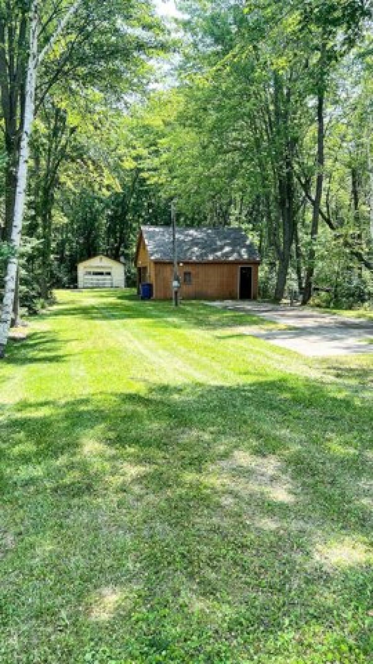 Picture of Home For Sale in Houghton Lake, Michigan, United States