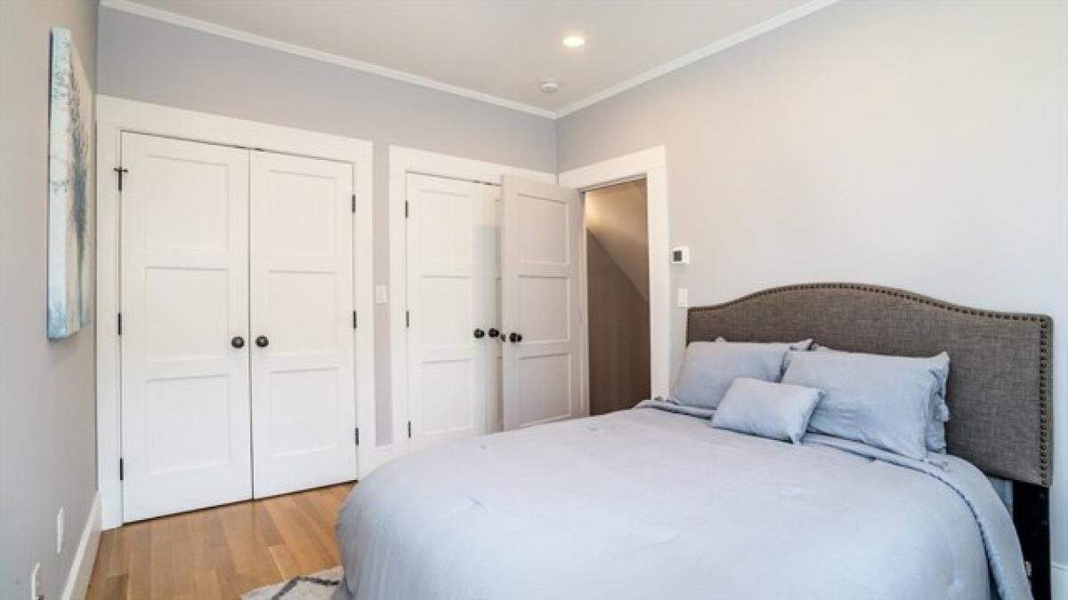 Picture of Home For Sale in Cambridge, Massachusetts, United States