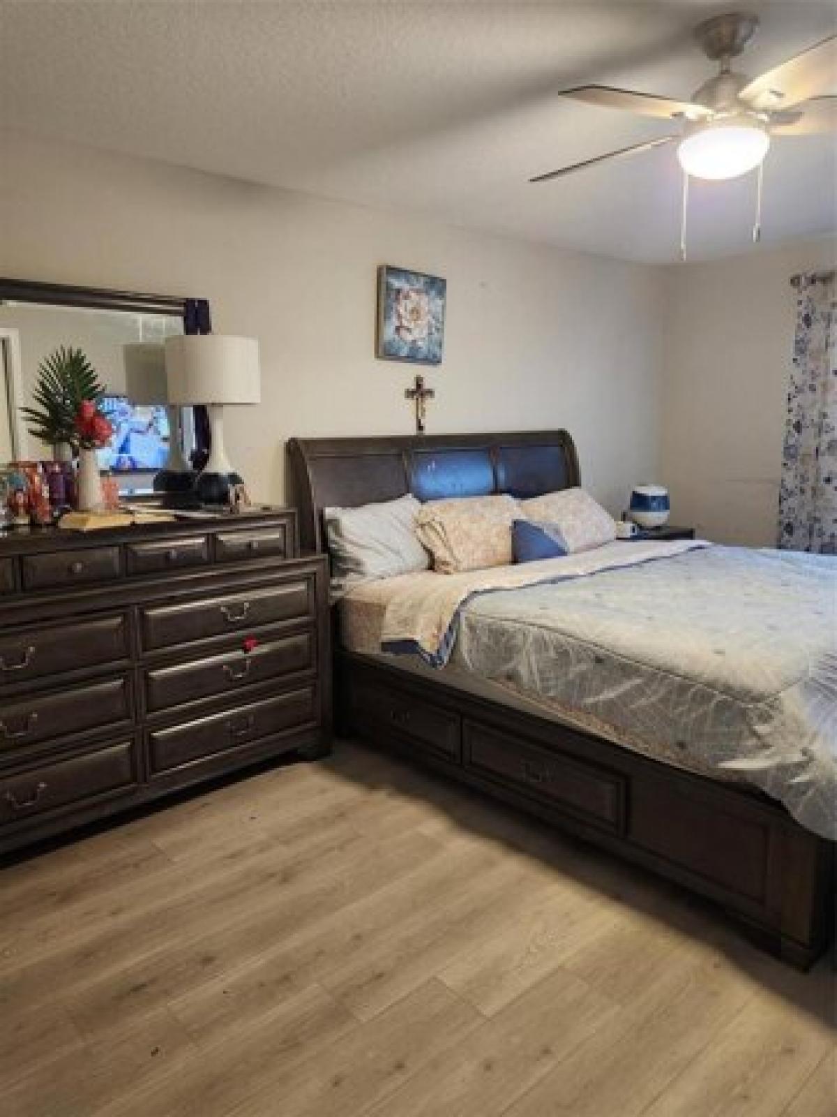 Picture of Home For Sale in Tampa, Florida, United States