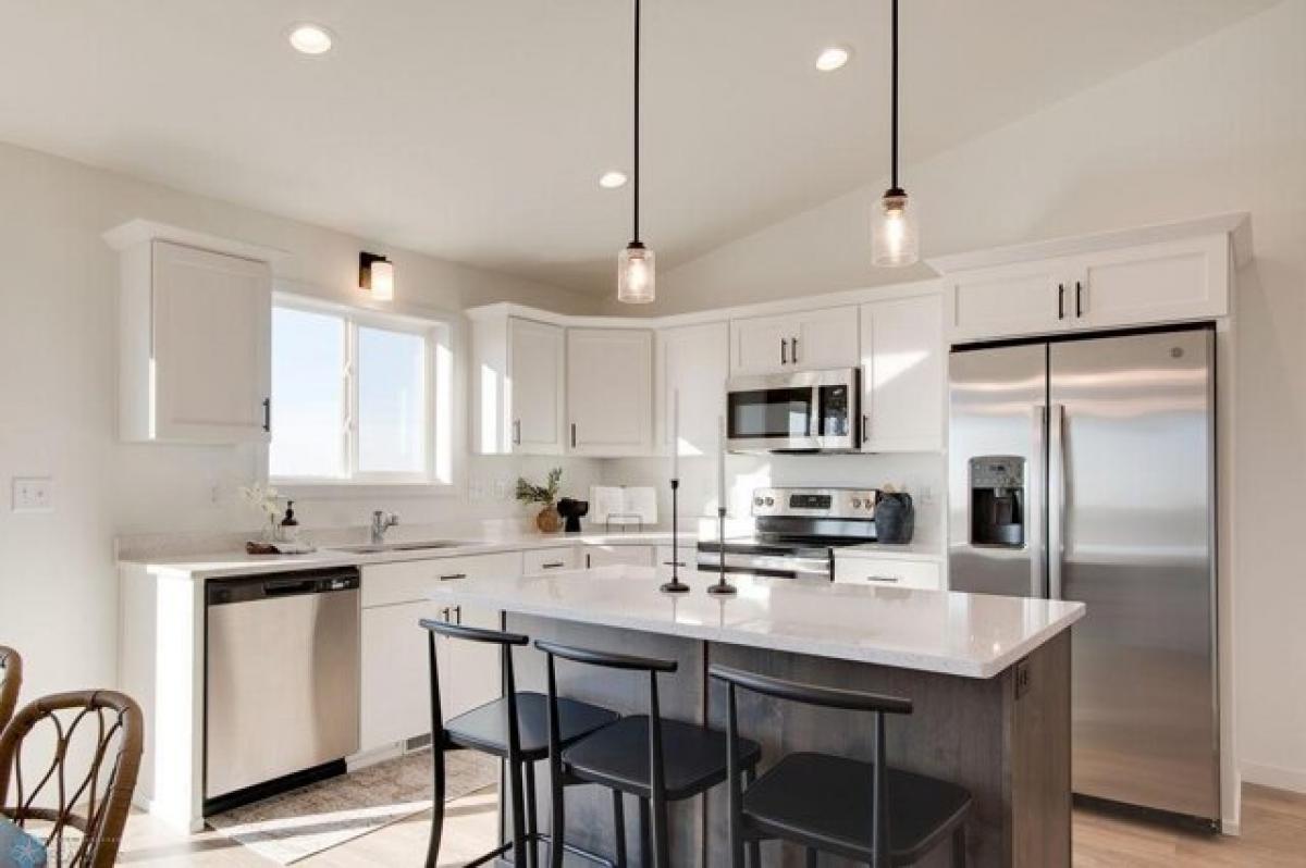 Picture of Home For Sale in Moorhead, Minnesota, United States