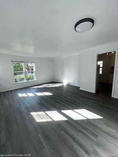 Home For Rent in Royal Oak, Michigan