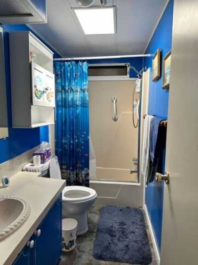 Home For Sale in Bradenton, Florida