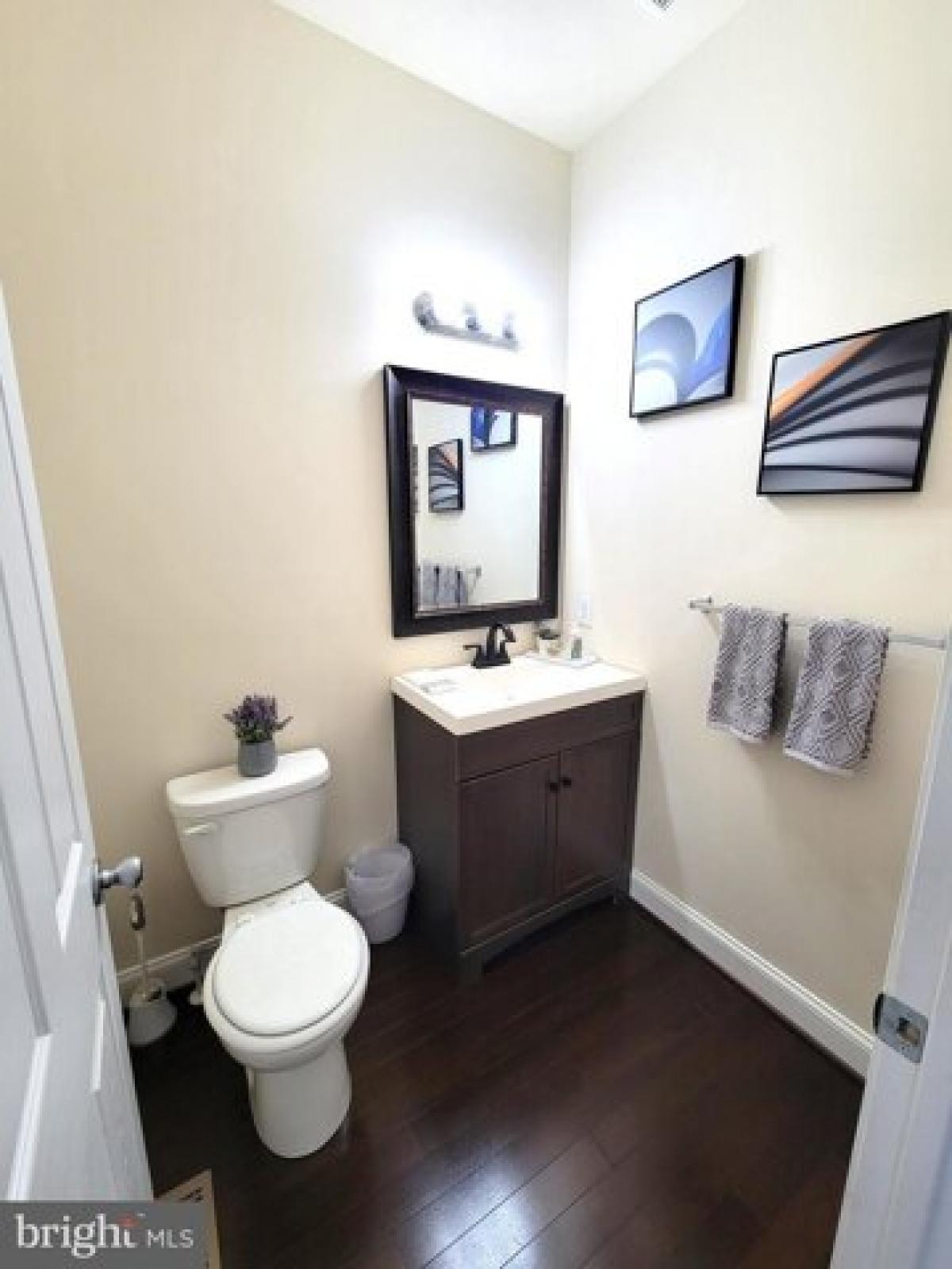 Picture of Home For Sale in Vineland, New Jersey, United States