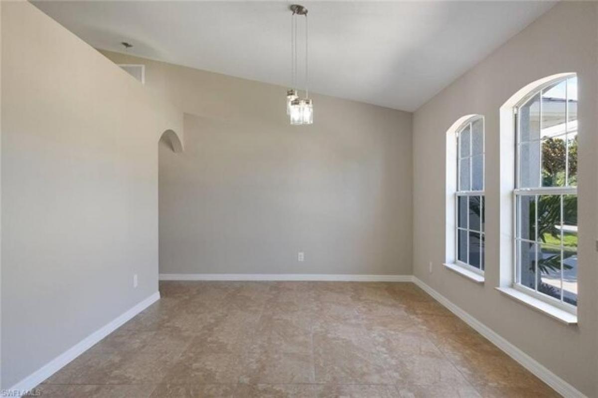 Picture of Home For Sale in Lehigh Acres, Florida, United States