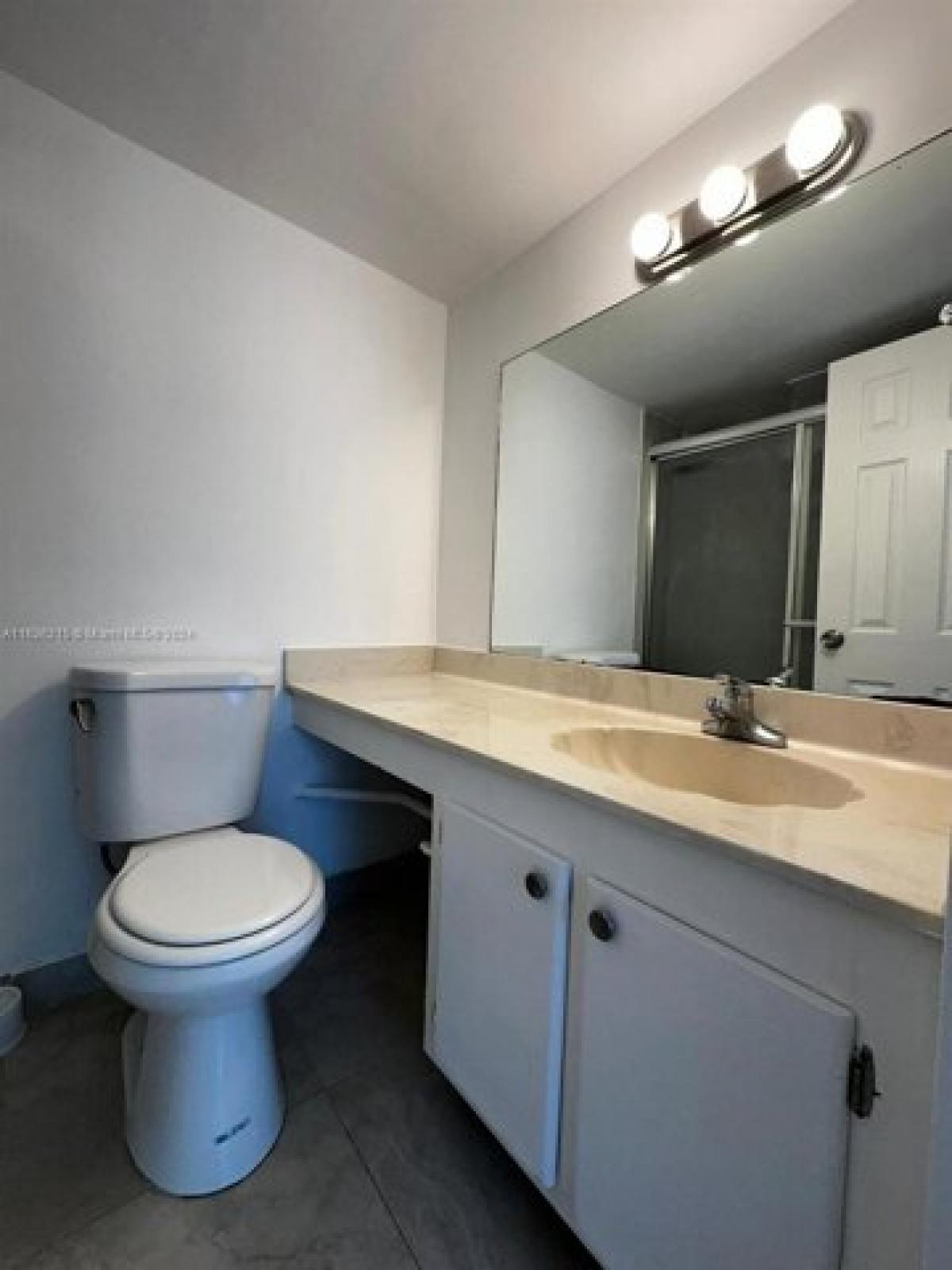 Picture of Home For Sale in North Miami, Florida, United States