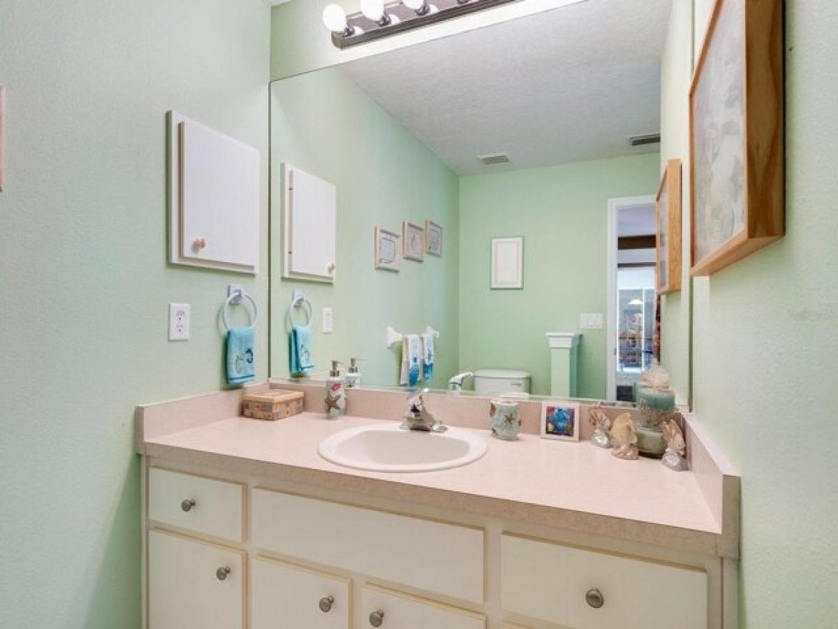 Picture of Home For Sale in Sarasota, Florida, United States