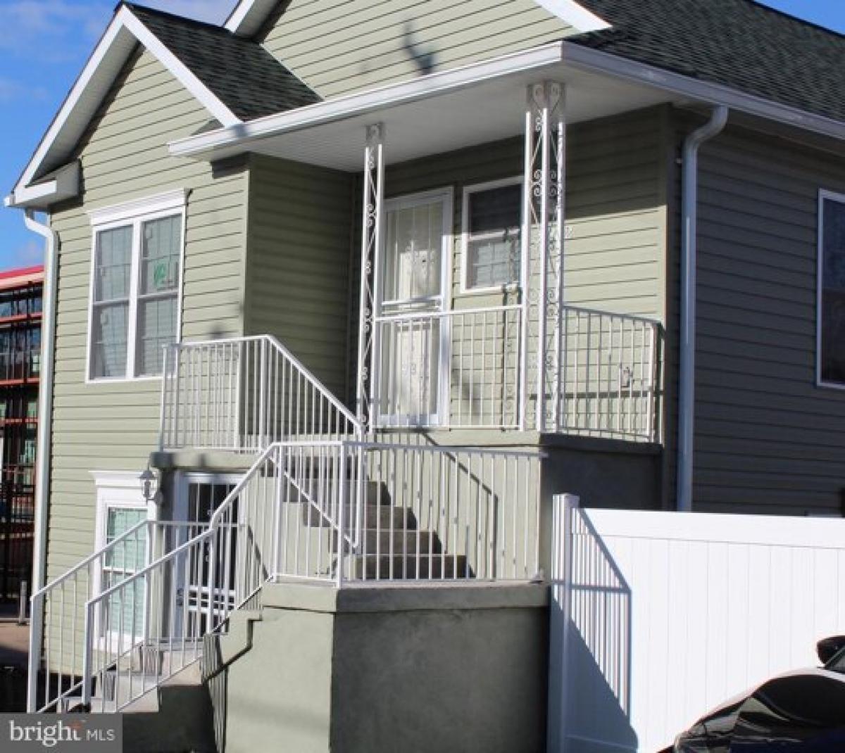 Picture of Home For Sale in Washington, District of Columbia, United States