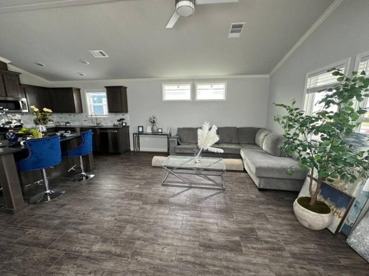 Picture of Home For Sale in Pearland, Texas, United States