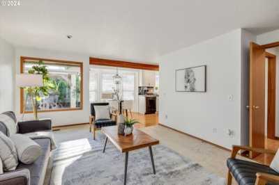 Home For Sale in Hillsboro, Oregon