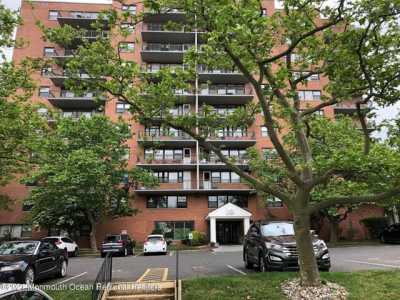 Apartment For Rent in 