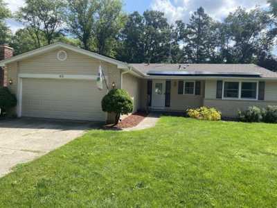 Home For Sale in Crystal Lake, Illinois