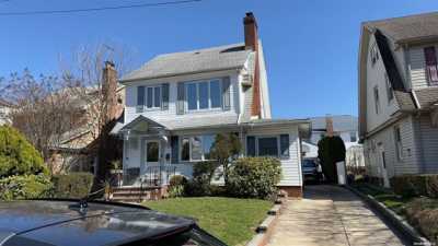 Home For Sale in Flushing, New York