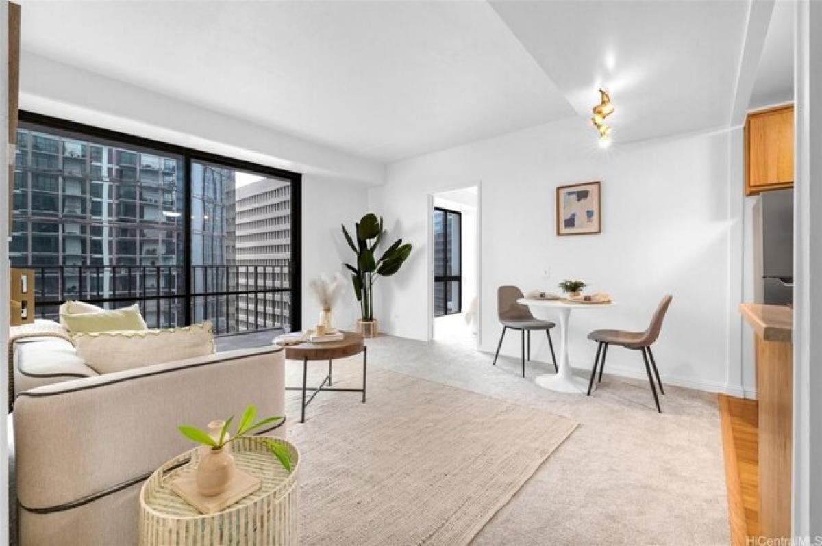 Picture of Home For Sale in Honolulu, Hawaii, United States