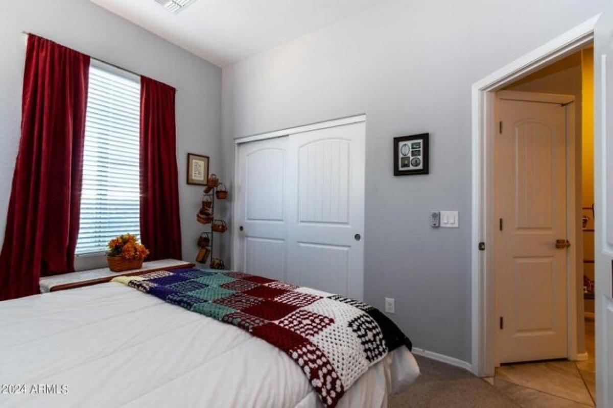 Picture of Home For Sale in Surprise, Arizona, United States