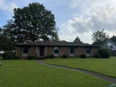 Home For Sale in Decatur, Alabama