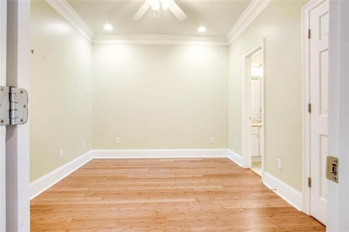 Picture of Home For Sale in Metairie, Louisiana, United States