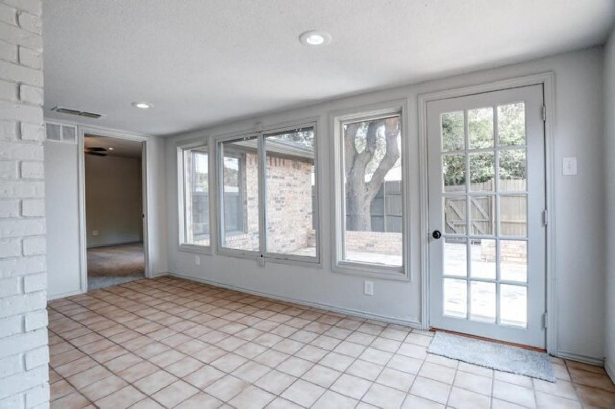 Picture of Home For Sale in Lubbock, Texas, United States