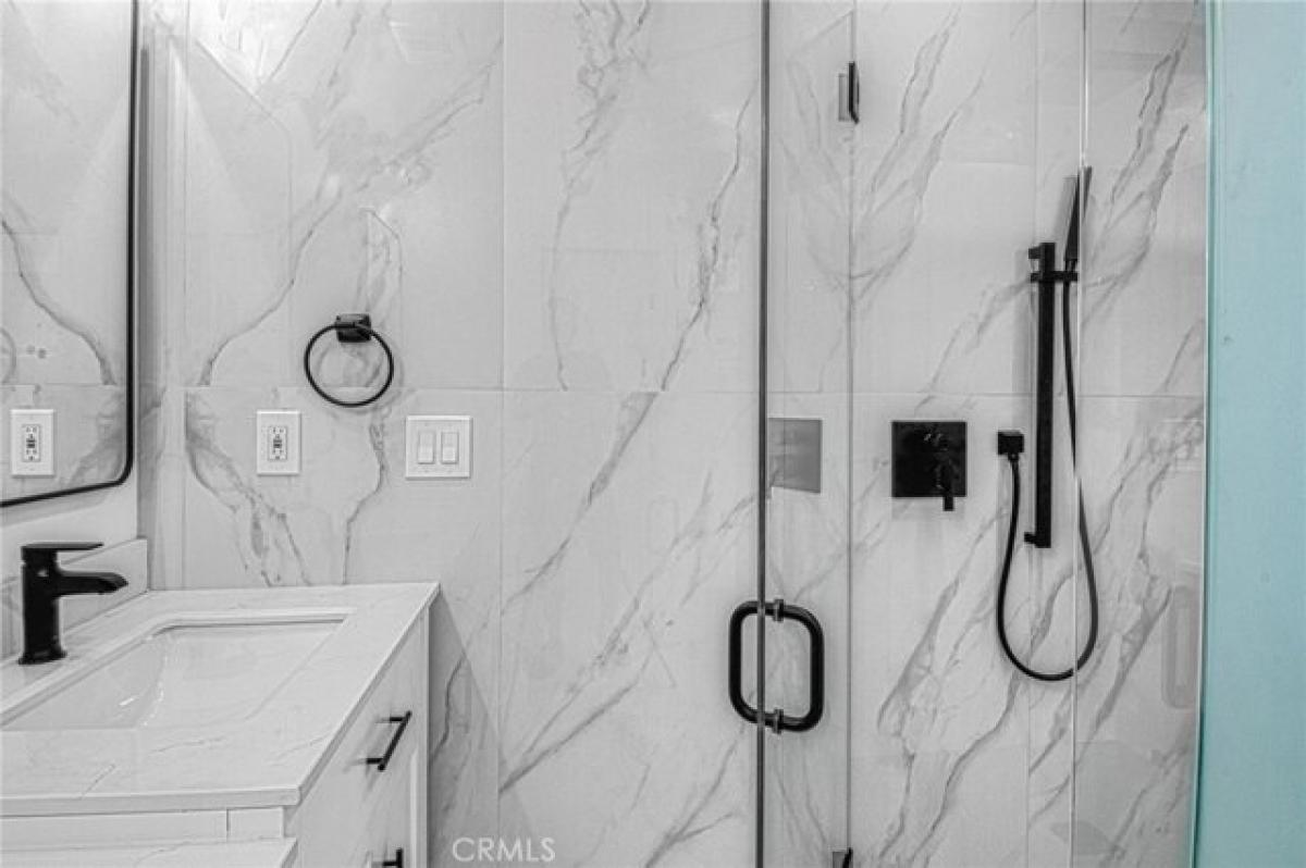 Picture of Home For Sale in Huntington Beach, California, United States