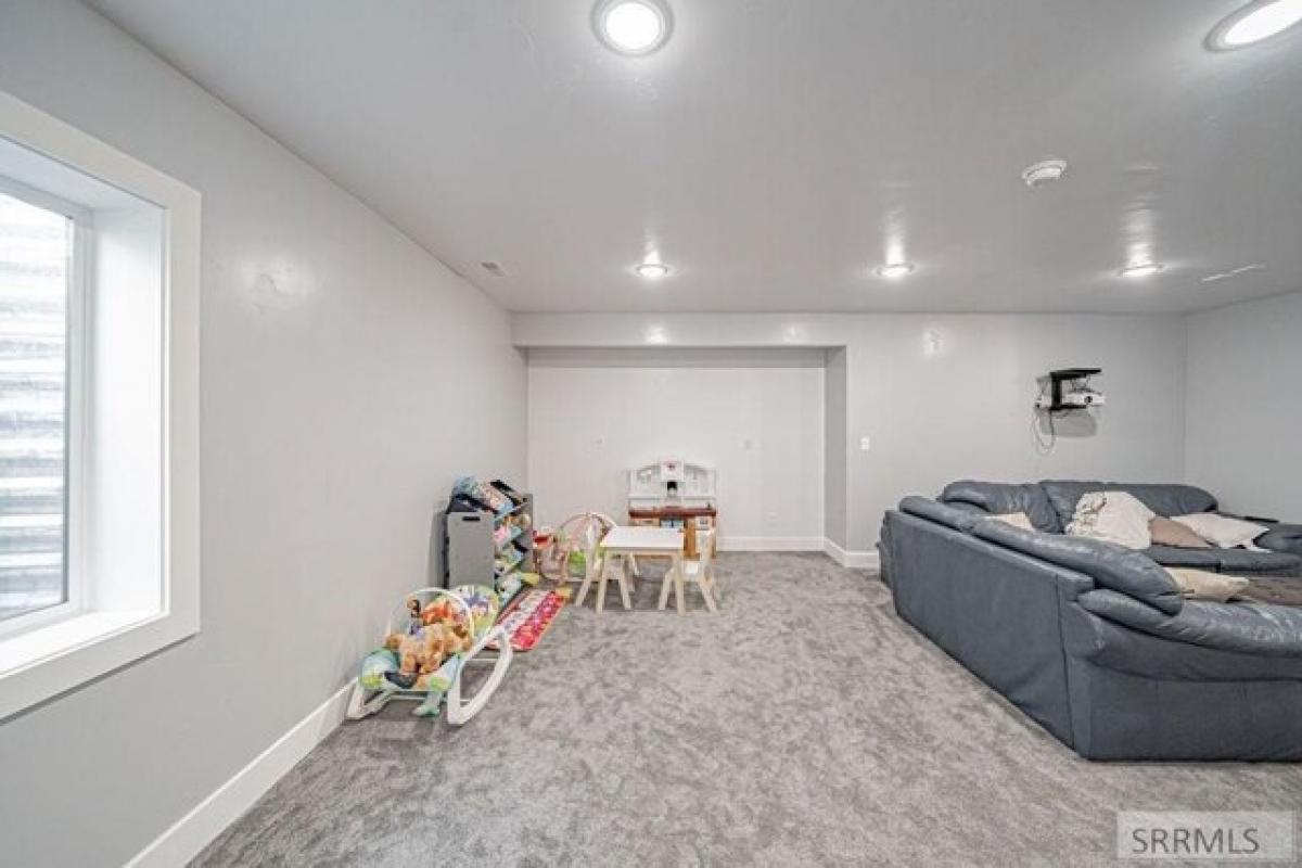 Picture of Home For Sale in Idaho Falls, Idaho, United States