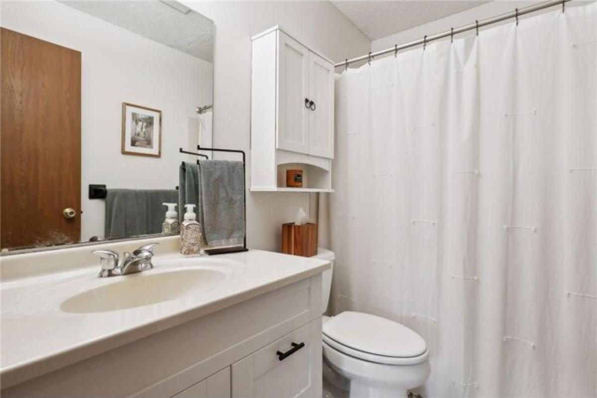 Picture of Home For Sale in Apple Valley, Minnesota, United States