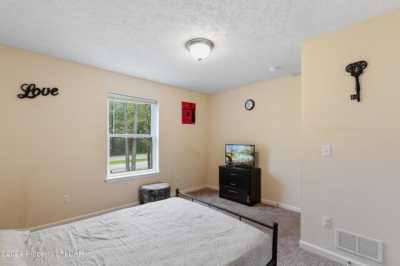 Home For Sale in Tobyhanna, Pennsylvania