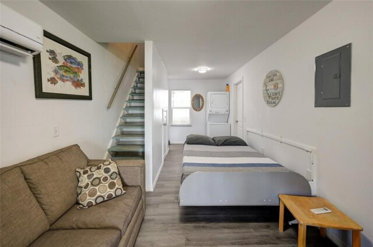 Picture of Home For Sale in Mabank, Texas, United States