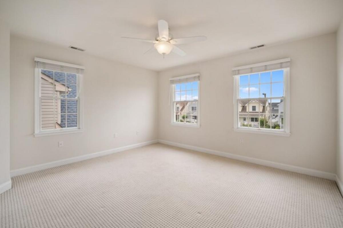 Picture of Home For Sale in Ocean City, New Jersey, United States