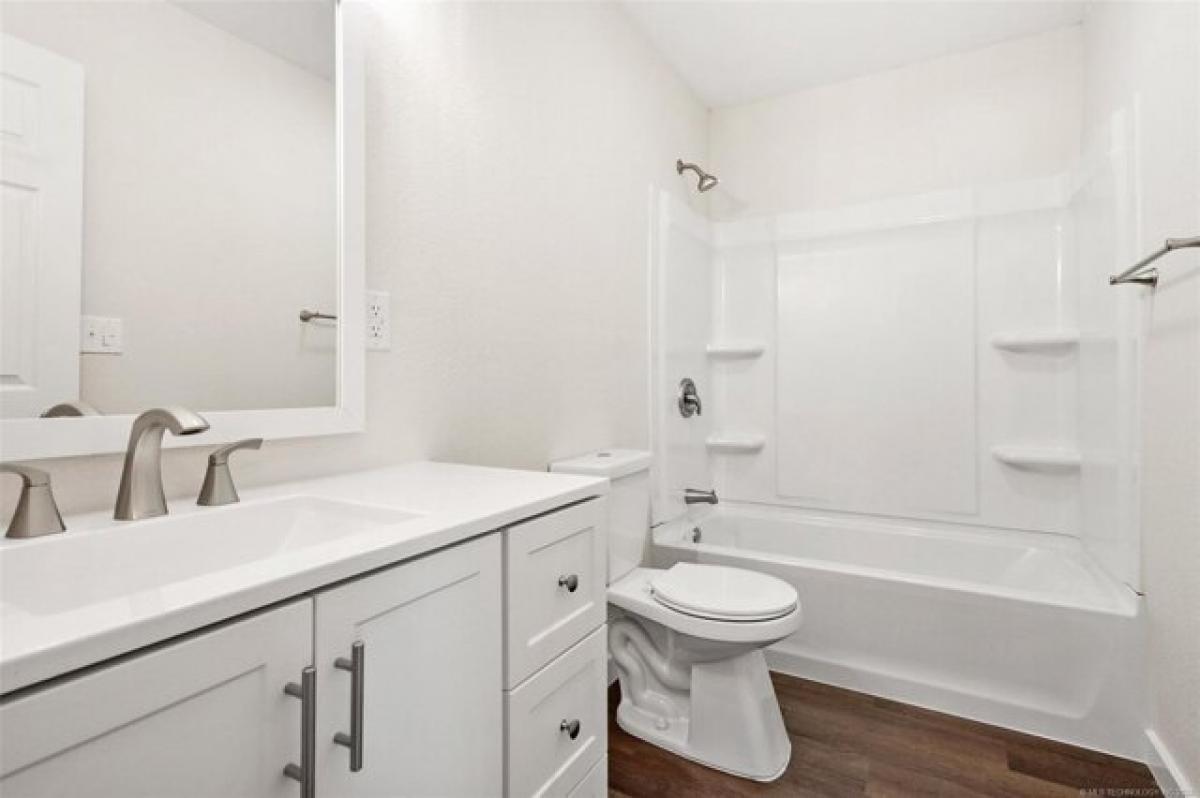 Picture of Home For Sale in Tulsa, Oklahoma, United States