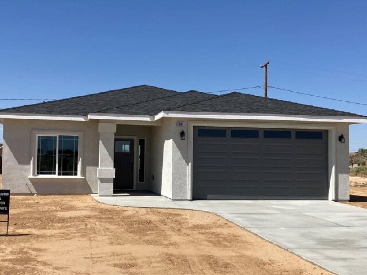 Picture of Home For Sale in California City, California, United States