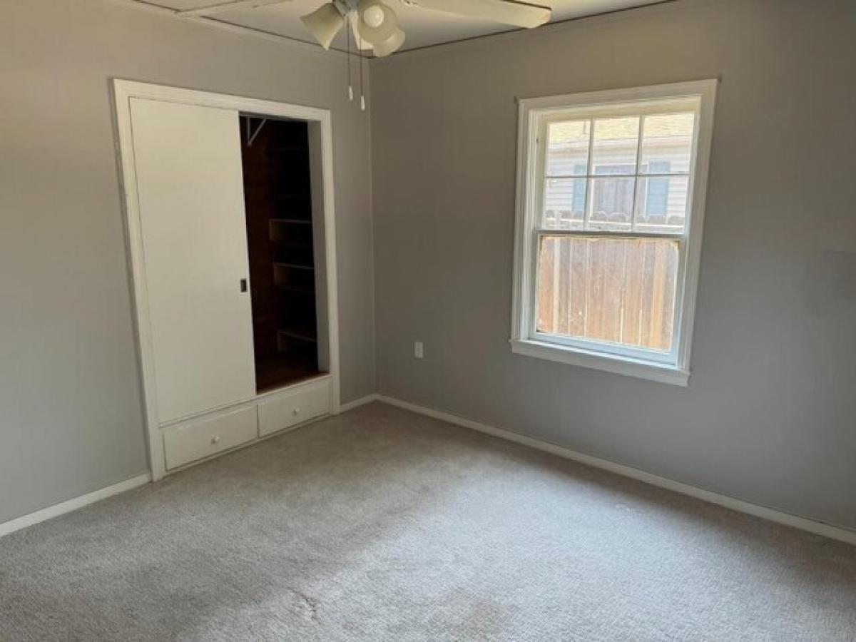 Picture of Home For Sale in Stockton, California, United States