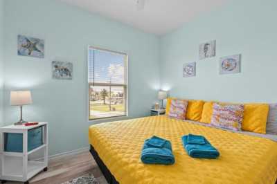 Home For Sale in Crystal Beach, Texas