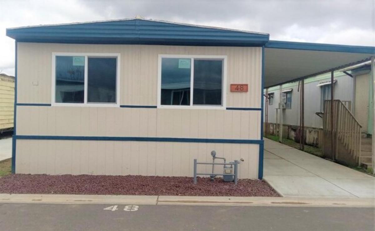 Picture of Home For Sale in Bakersfield, California, United States