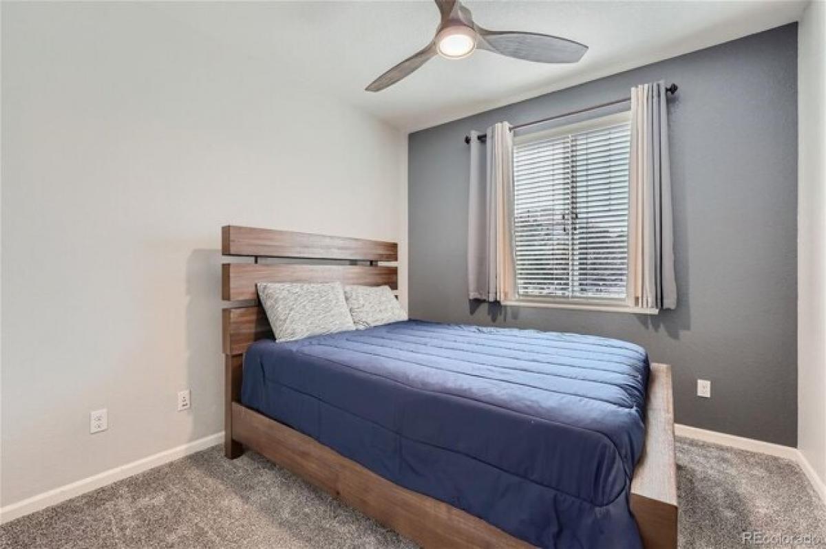 Picture of Home For Sale in Elizabeth, Colorado, United States