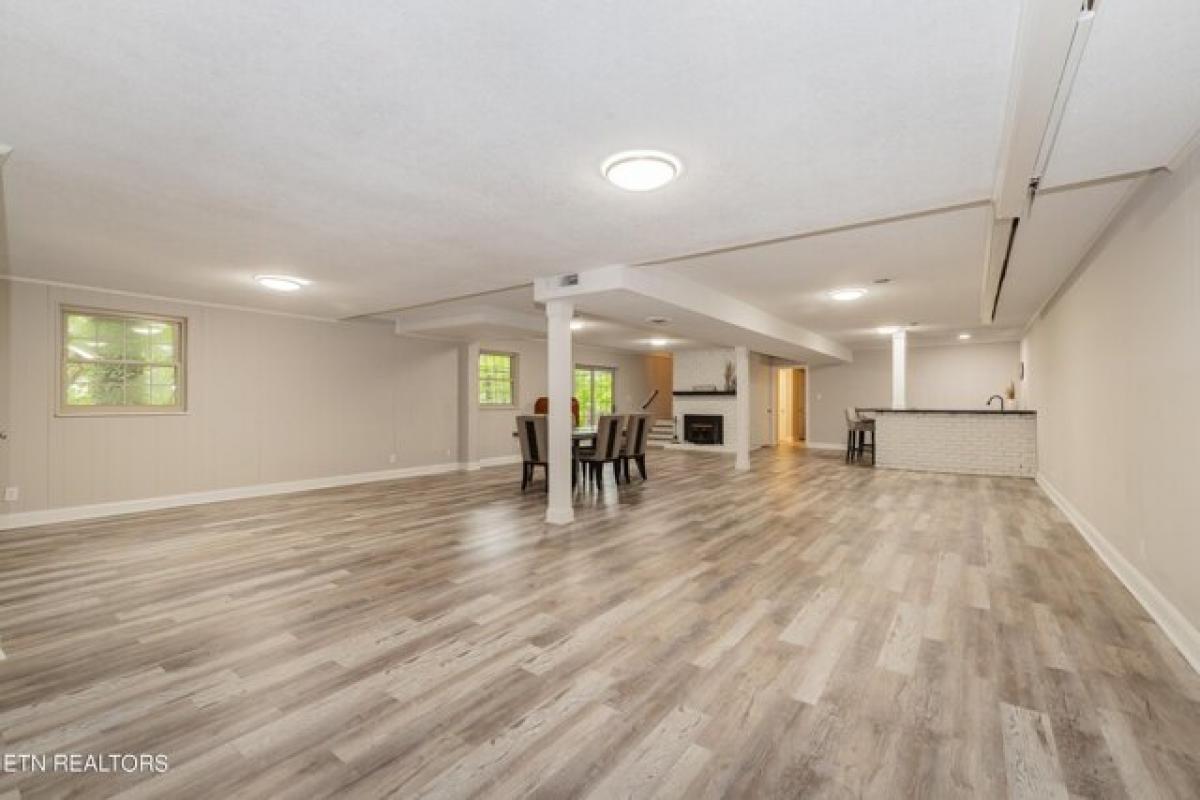 Picture of Home For Sale in Knoxville, Tennessee, United States