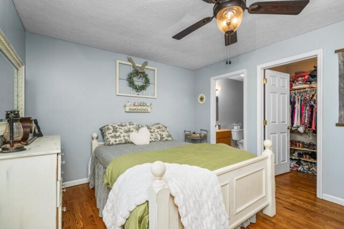 Picture of Home For Sale in Sparta, Tennessee, United States