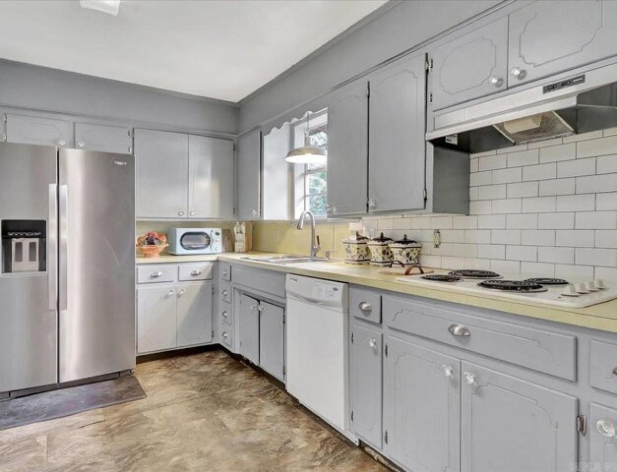 Picture of Home For Sale in Hot Springs, Arkansas, United States