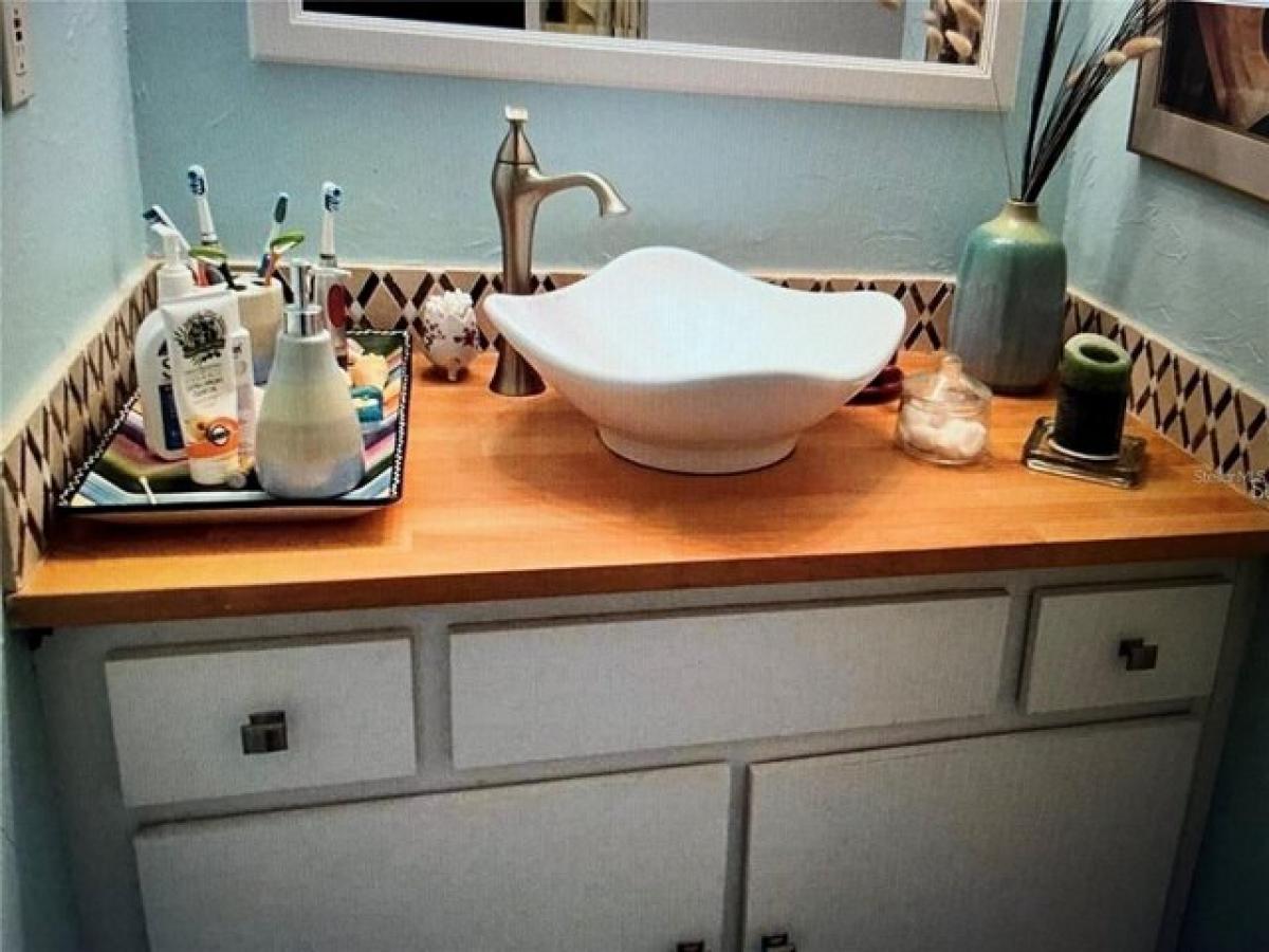 Picture of Home For Sale in Tarpon Springs, Florida, United States