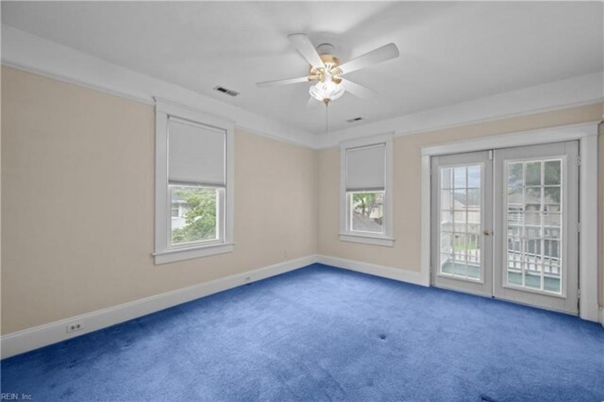 Picture of Home For Sale in Norfolk, Virginia, United States