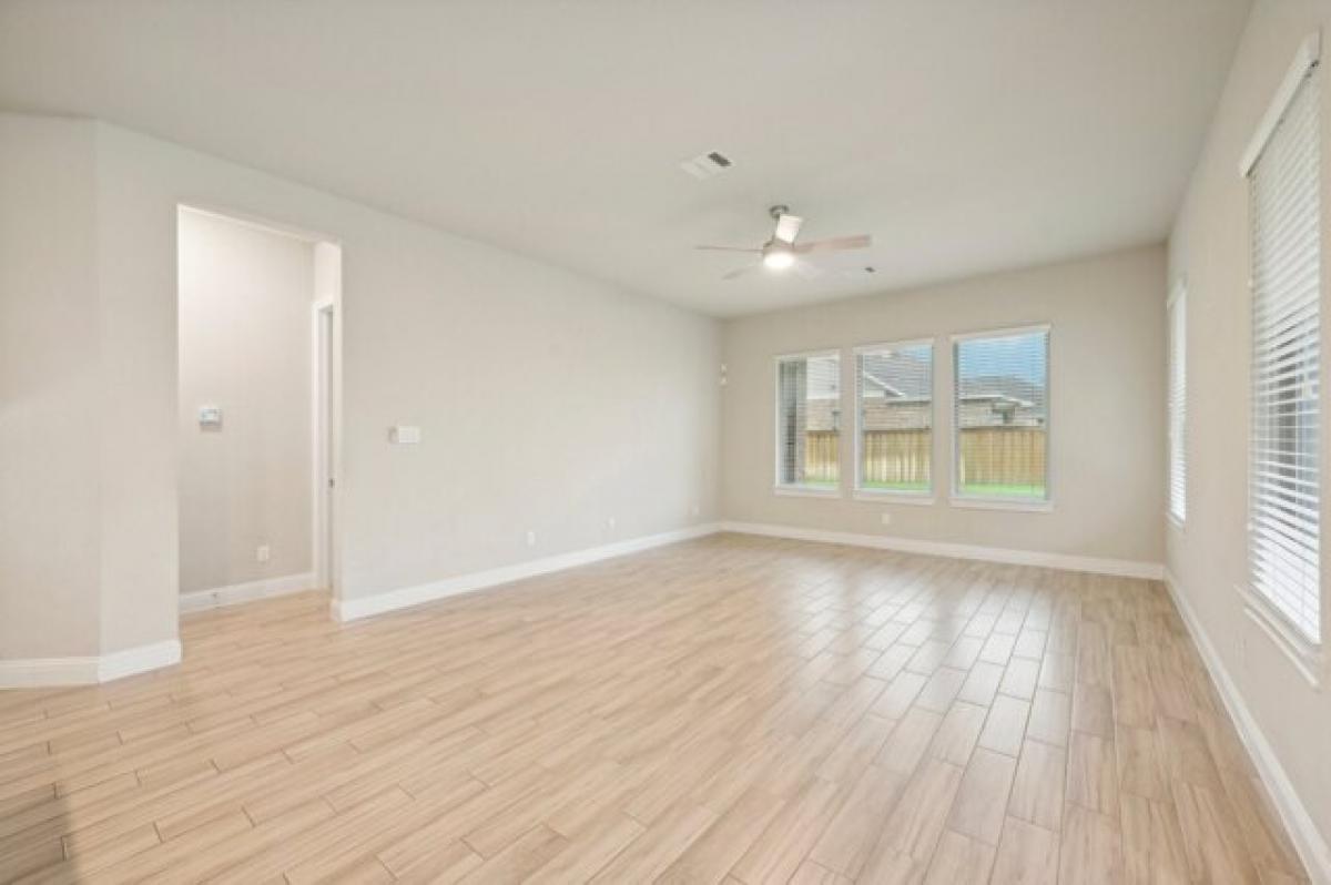 Picture of Home For Sale in Spring, Texas, United States