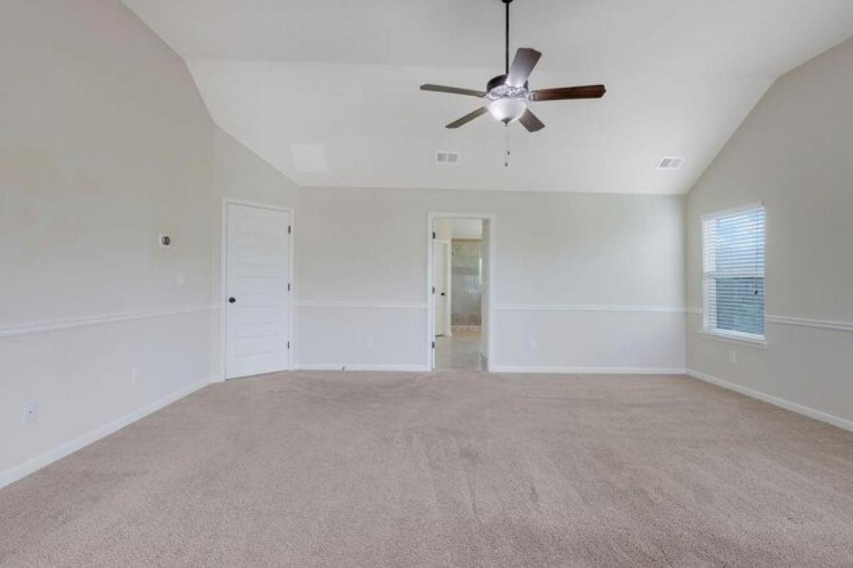 Picture of Home For Sale in Grayson, Georgia, United States