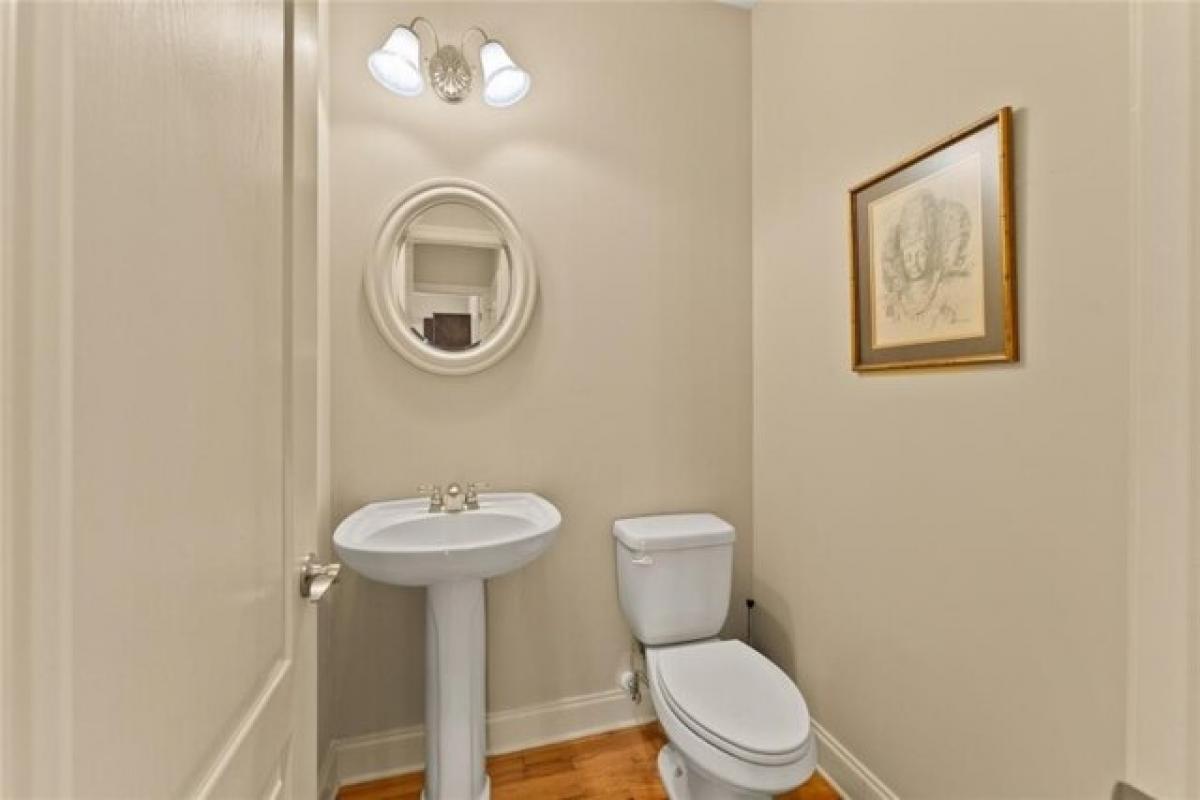 Picture of Home For Sale in Gainesville, Georgia, United States